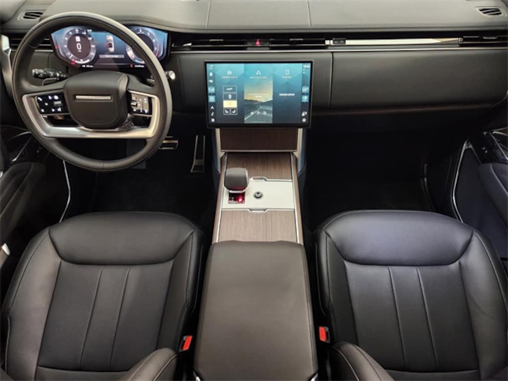 New 2025 Land Rover Range Rover SE SUV