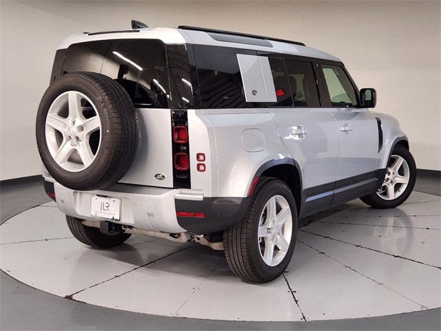 Used 2021 Land Rover Defender SE with VIN SALEP7RU8M2034805 for sale in Friendswood, TX