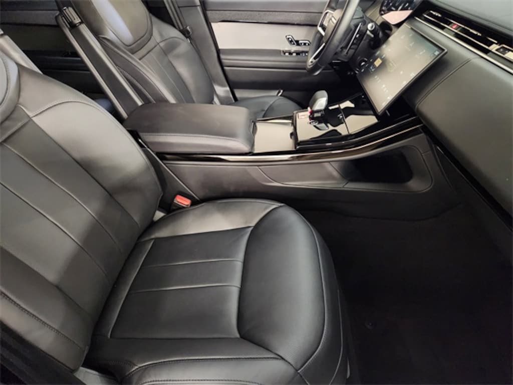 Used 2025 Land Rover Range Rover Sport P360 SE SUV