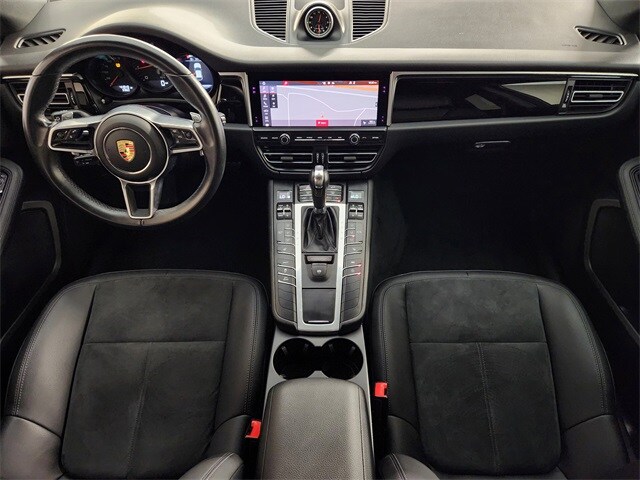 2021 Porsche Macan Base photo 4
