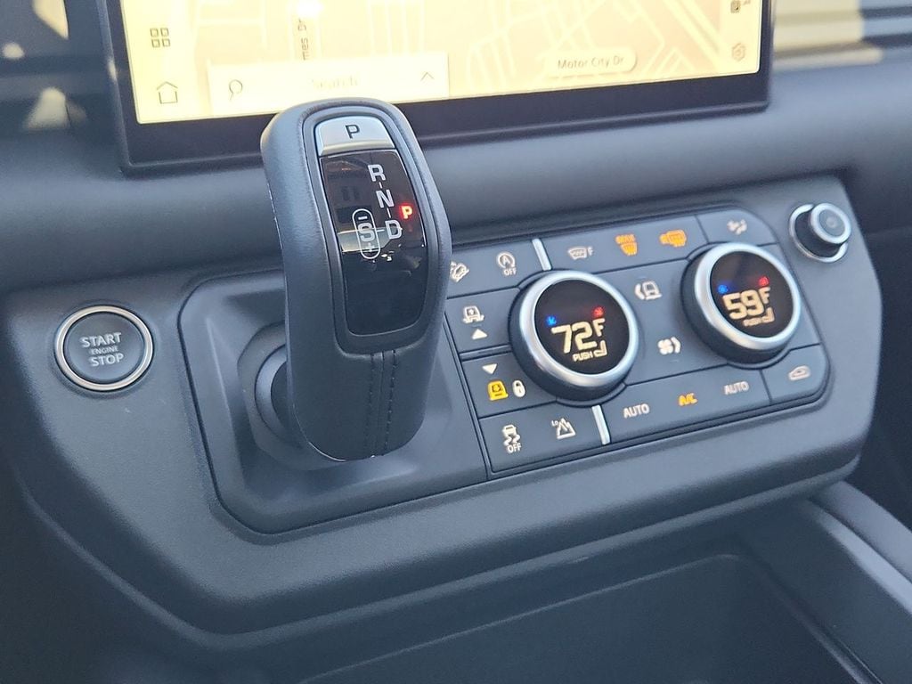 2025 Land Rover Defender S - Photo 22
