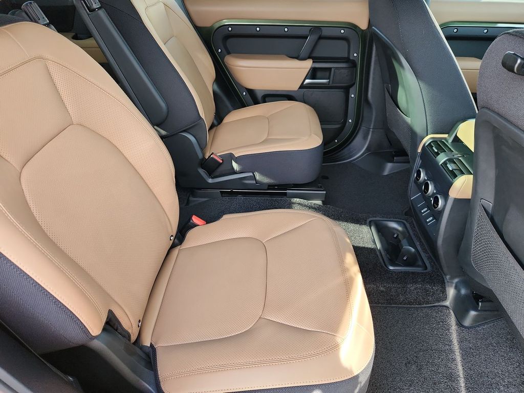 2026 Land Rover Defender X - Photo 23