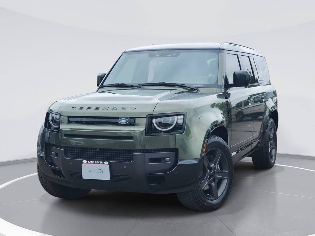 2026 Land Rover Defender 130 X-Dynamic SE P400's photo