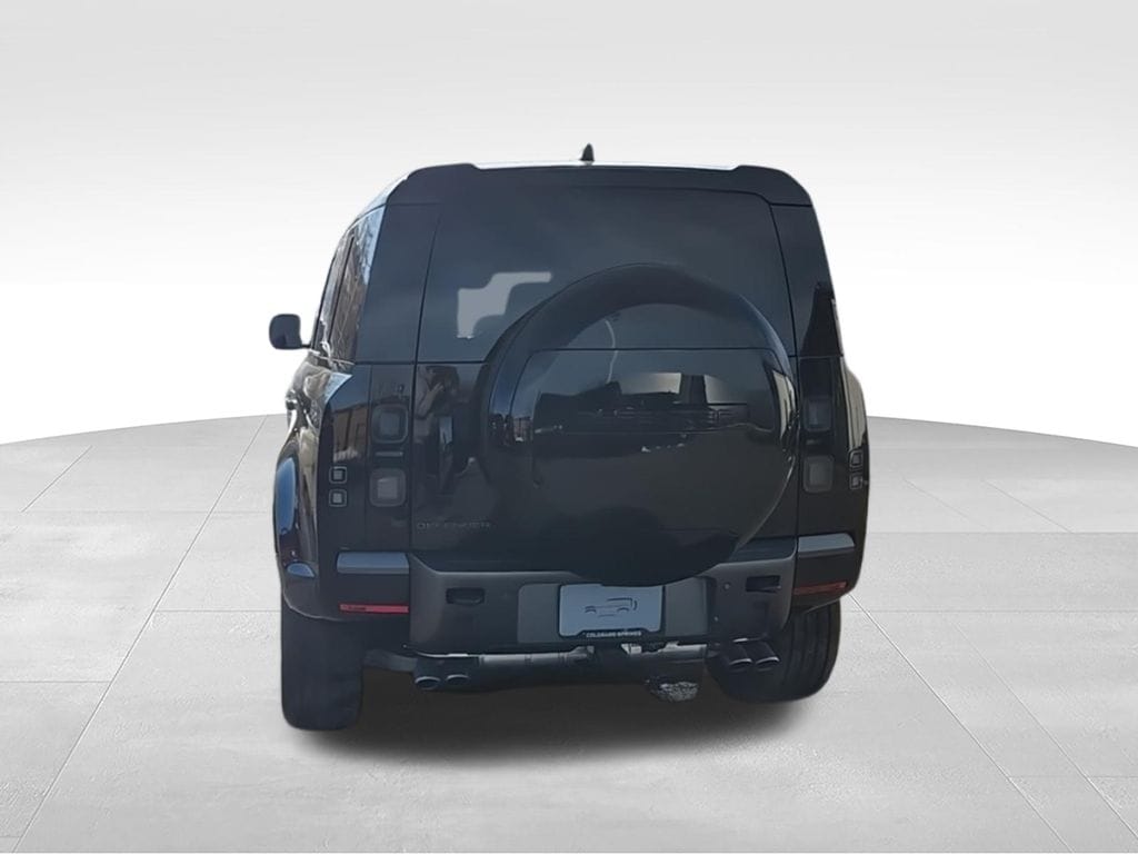 2026 Land Rover Defender V8 - Photo 7