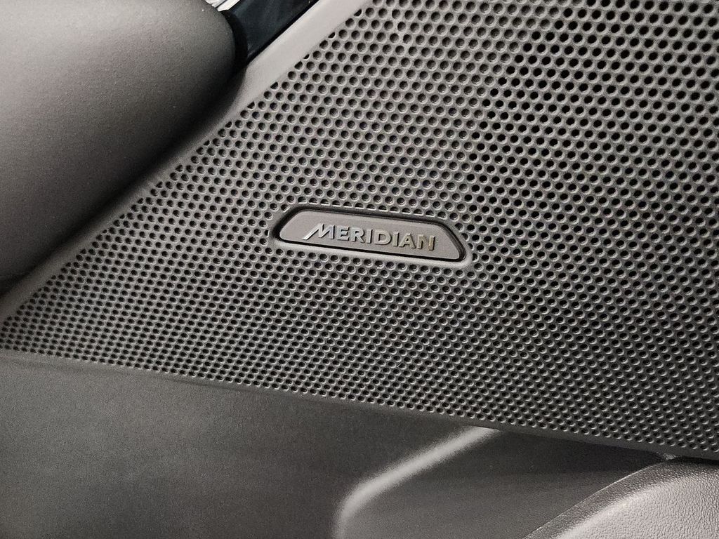 2026 Land Rover Range Rover Velar S - Photo 34