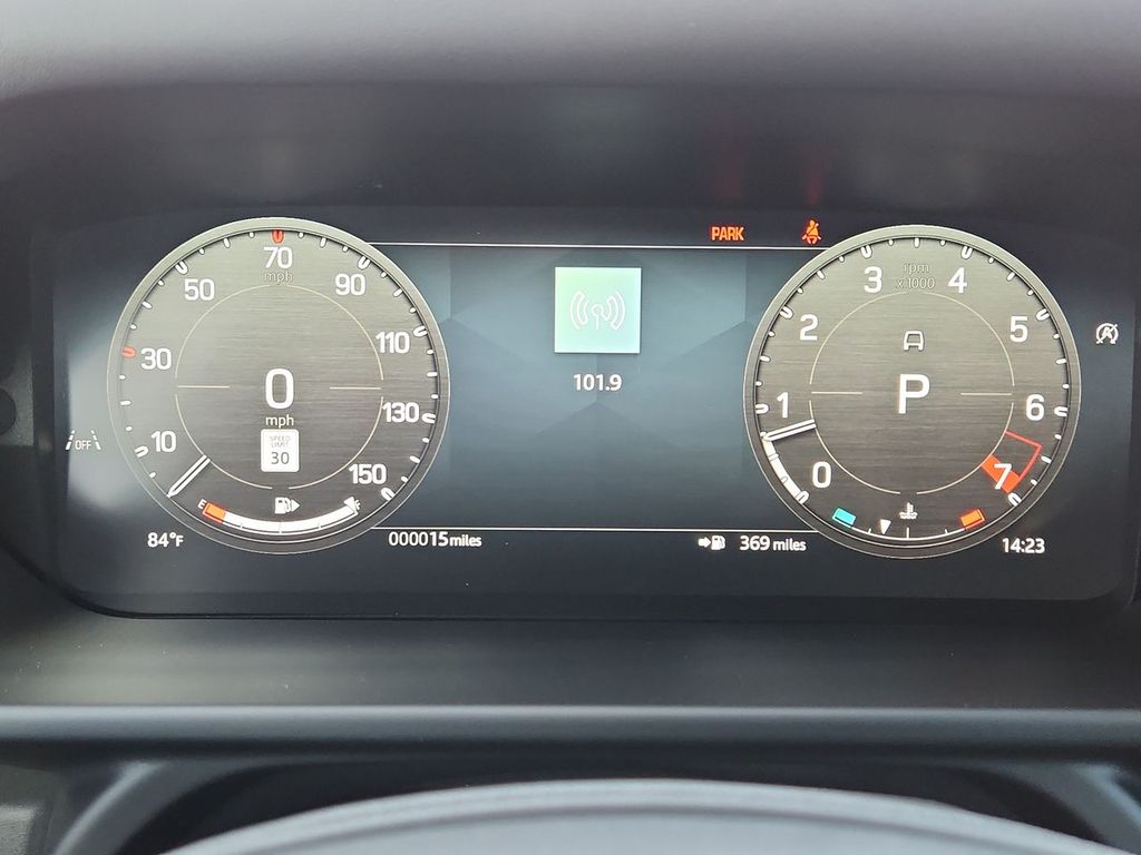 2026 Land Rover Defender V8 - Photo 14