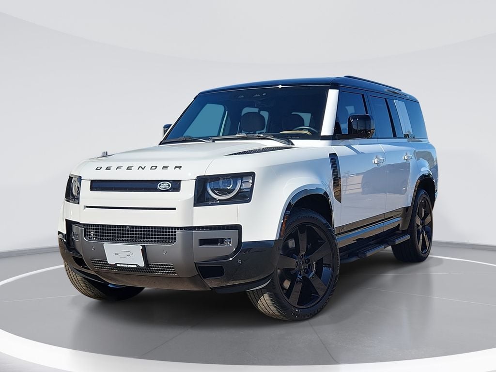 2026 Land Rover Defender 130 V8 P500's photo