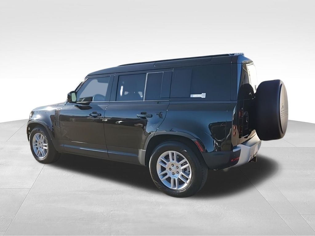 2025 Land Rover Defender S - Photo 8