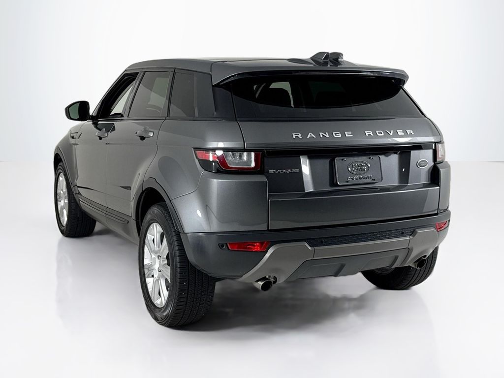 2018 Land Rover Range Rover Evoque SE photo 3
