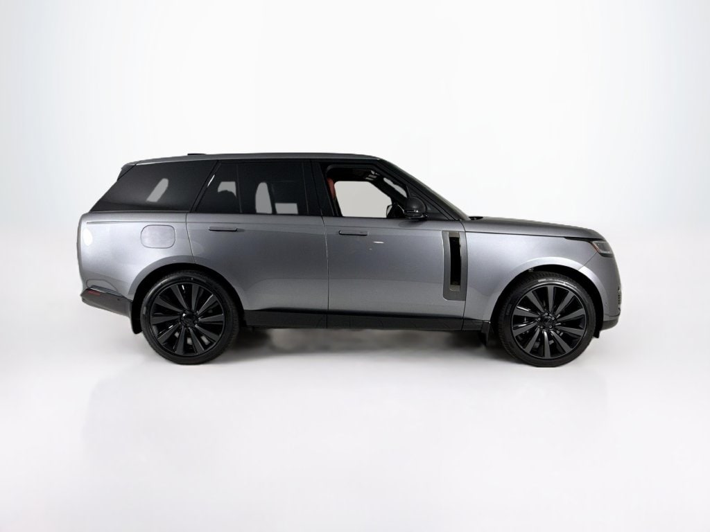 2026 Land Rover Range Rover SV - Photo 6