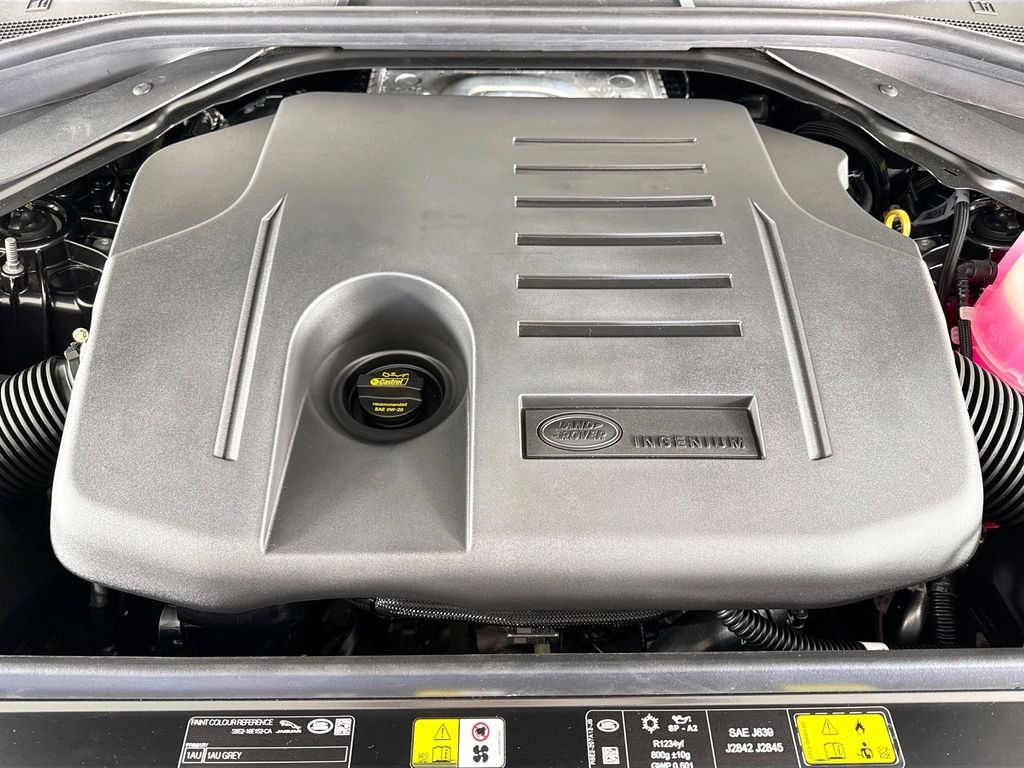 2026 Land Rover Range Rover SE - Photo 25
