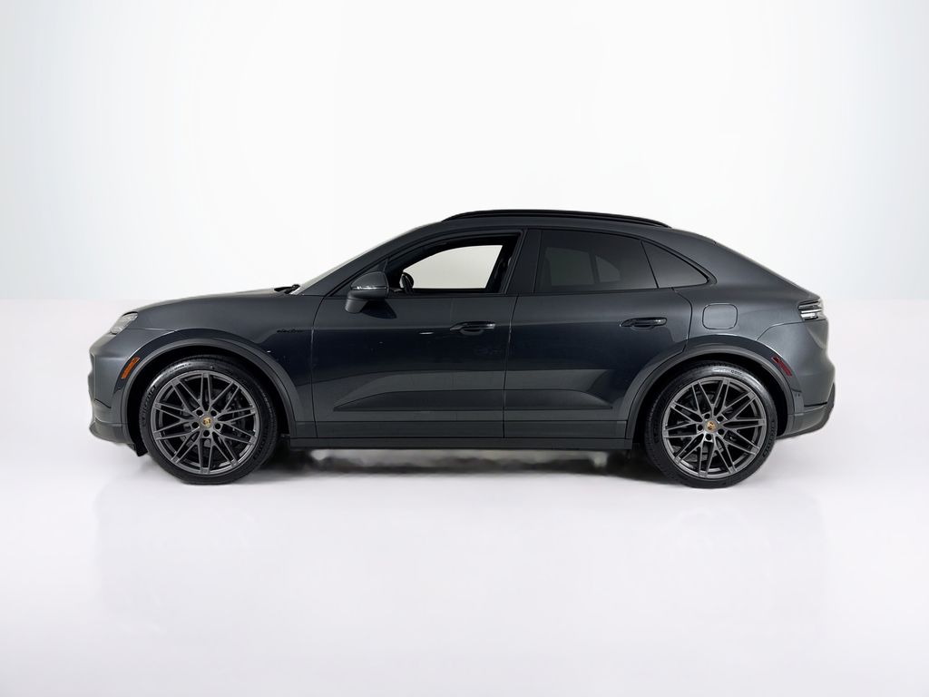 Used 2024 Porsche Macan Base with VIN WP1AA2XA0RL001166 for sale in Coral Gables, FL