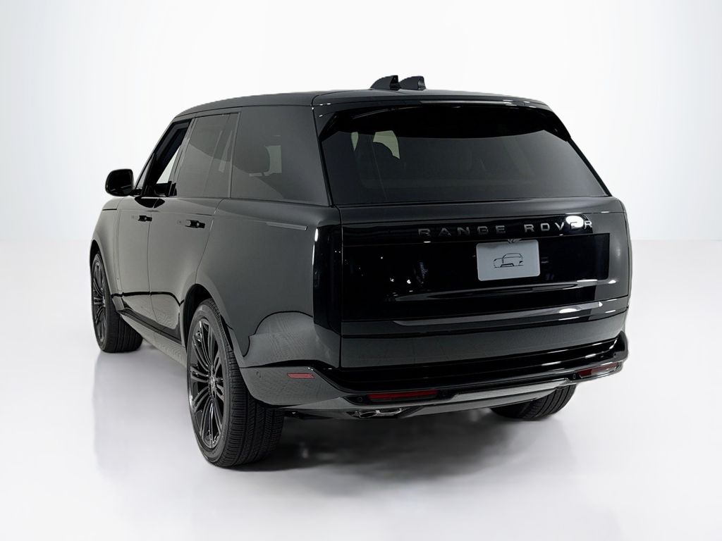 2025 Land Rover Range Rover SE photo 2