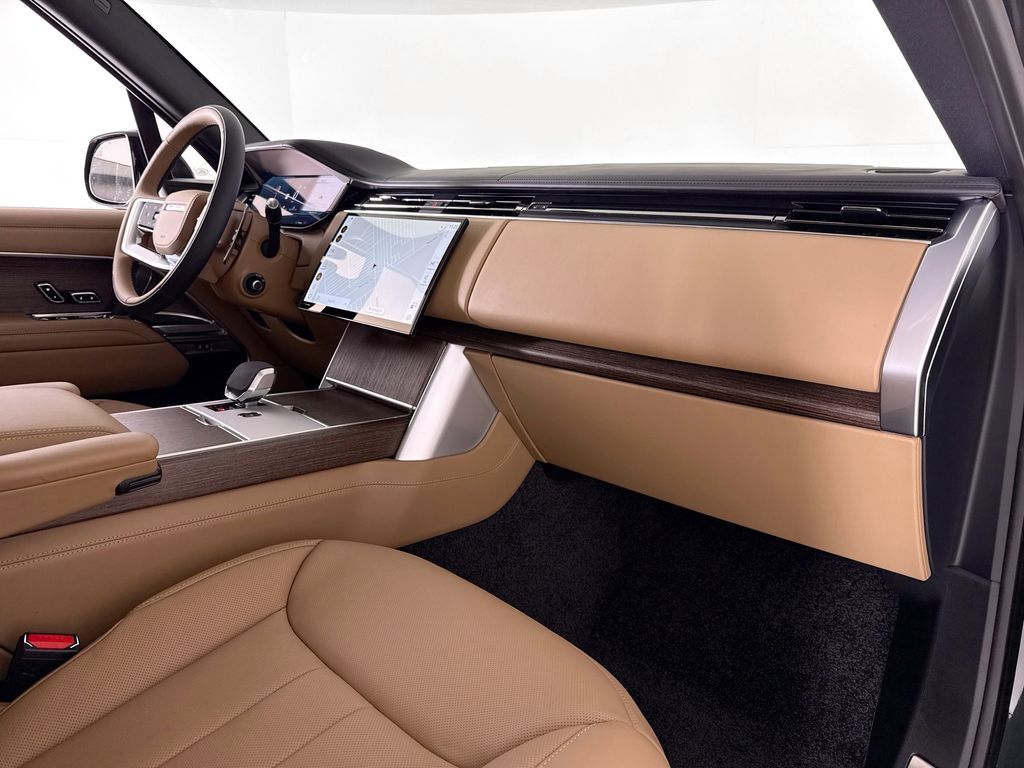 2026 Land Rover Range Rover SE - Photo 13