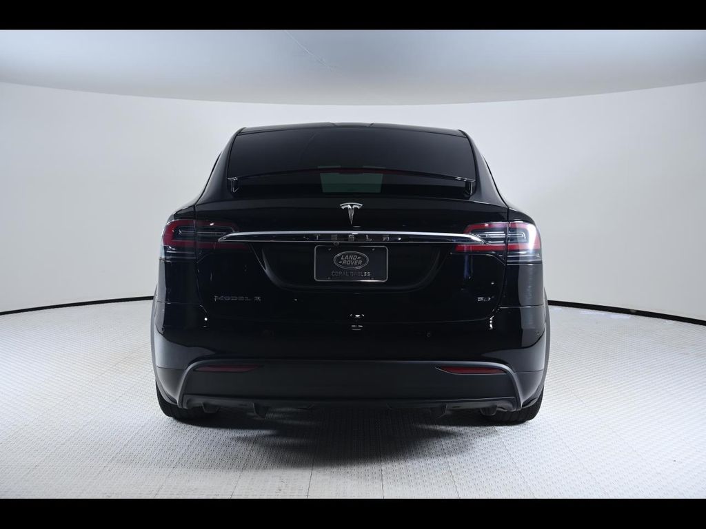 2018 Tesla Model X 75D photo 3