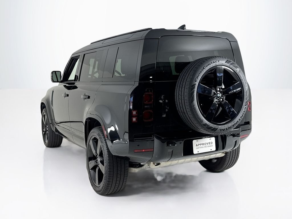Used 2025 Land Rover Defender 110 X-Dynamic SE SUV