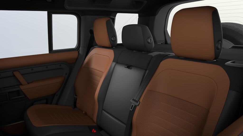 2026 Land Rover Defender 110 photo 2