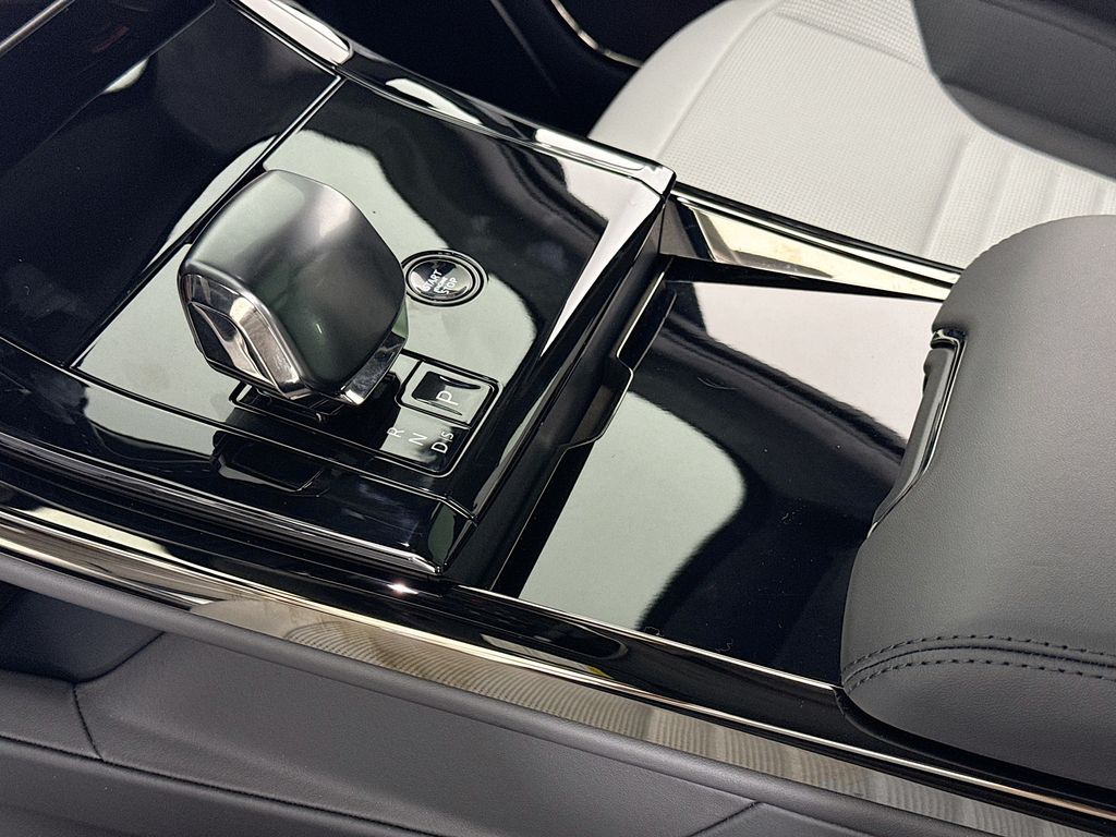 2026 Land Rover Range Rover Sport SV - Photo 22