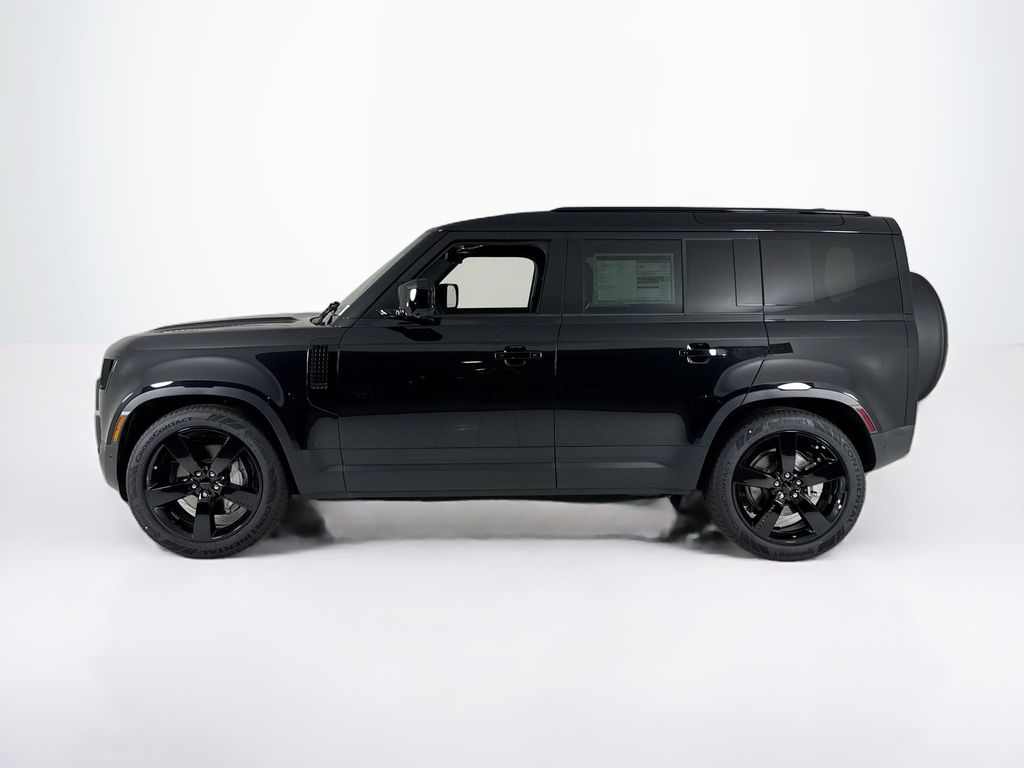 2026 Land Rover Defender 110 S photo 2