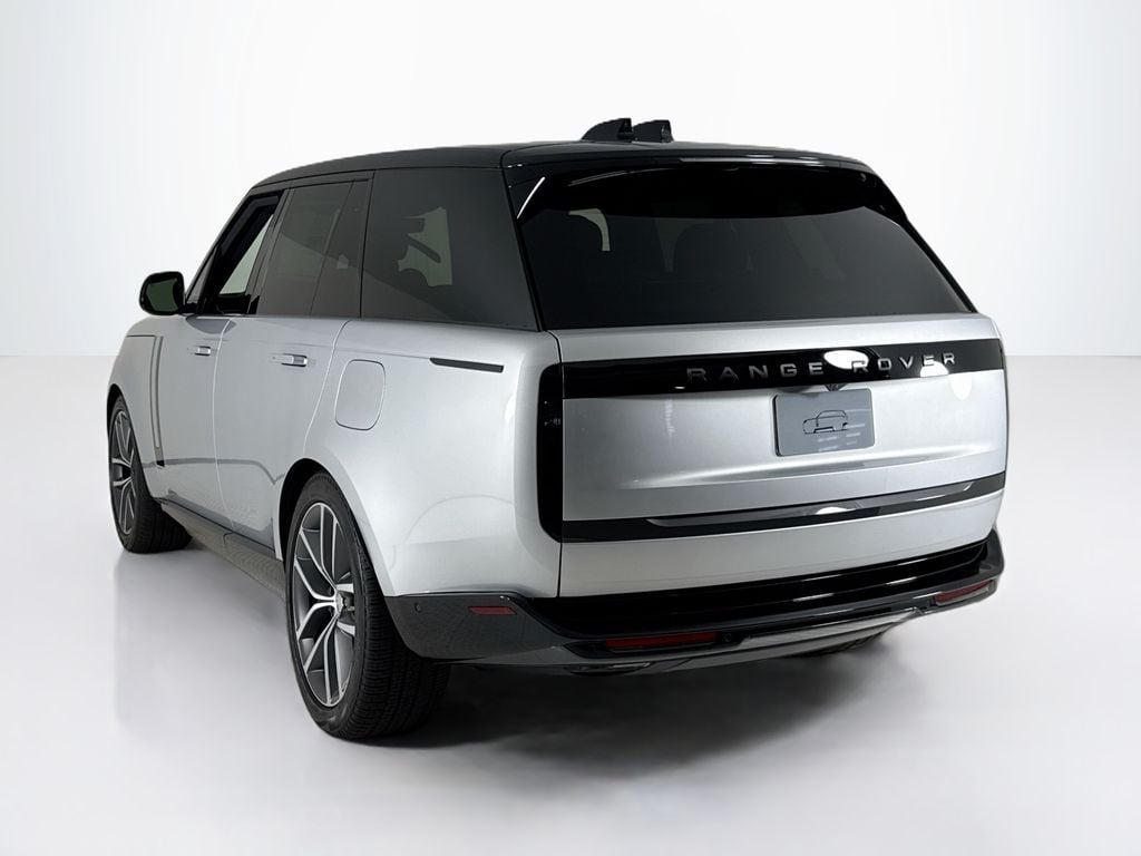 New 2025 Land Rover Range Rover SE 550PS SUV