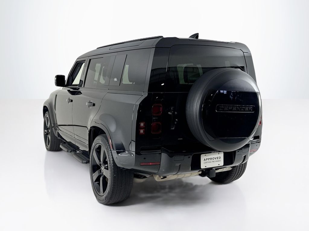 2022 Land Rover Defender 110 XS Edition photo 3