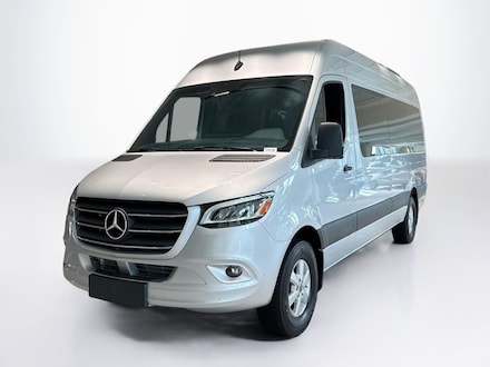 2024 Mercedes-Benz Sprinter 2500 Passenger 170 WB Minivan/Van