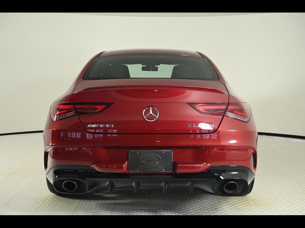 2023 Mercedes Benz CLA 35 AMG photo 4