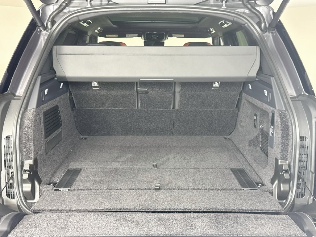 2026 Land Rover Range Rover SV - Photo 30