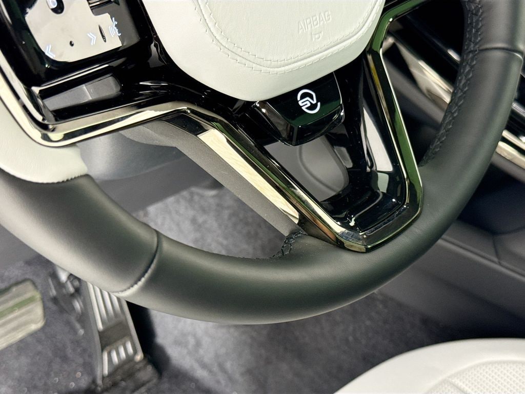 2026 Land Rover Range Rover Sport SV - Photo 20