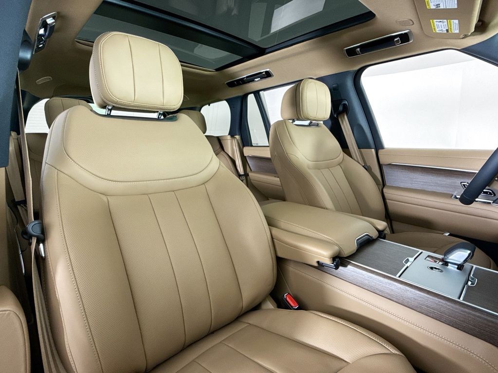 2026 Land Rover Range Rover SE - Photo 14