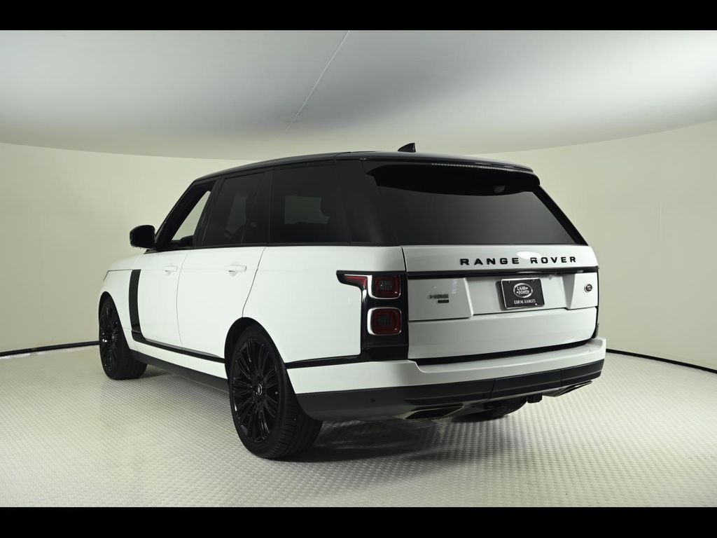 2020 Land Rover Range Rover HSE photo 3