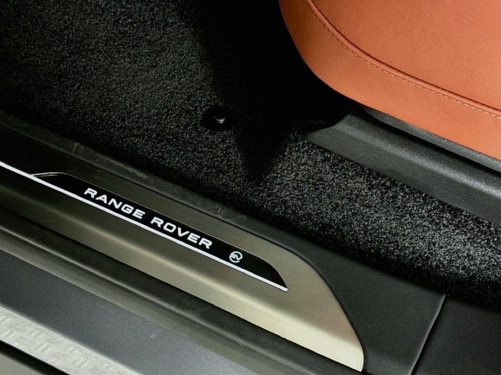 2026 Land Rover Range Rover SV - Photo 19