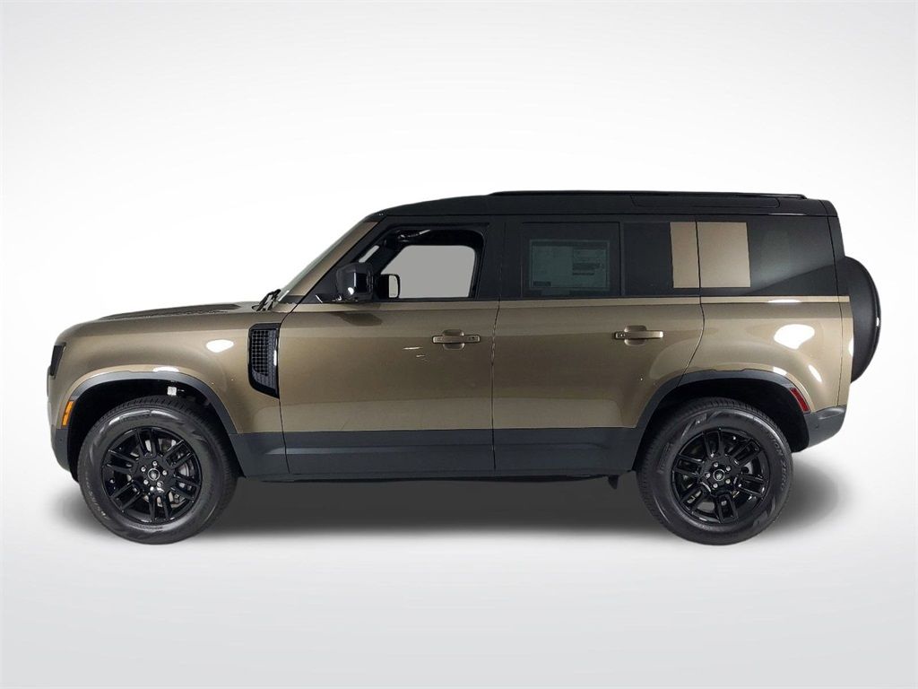 2025 Land Rover Defender 110 S photo 2