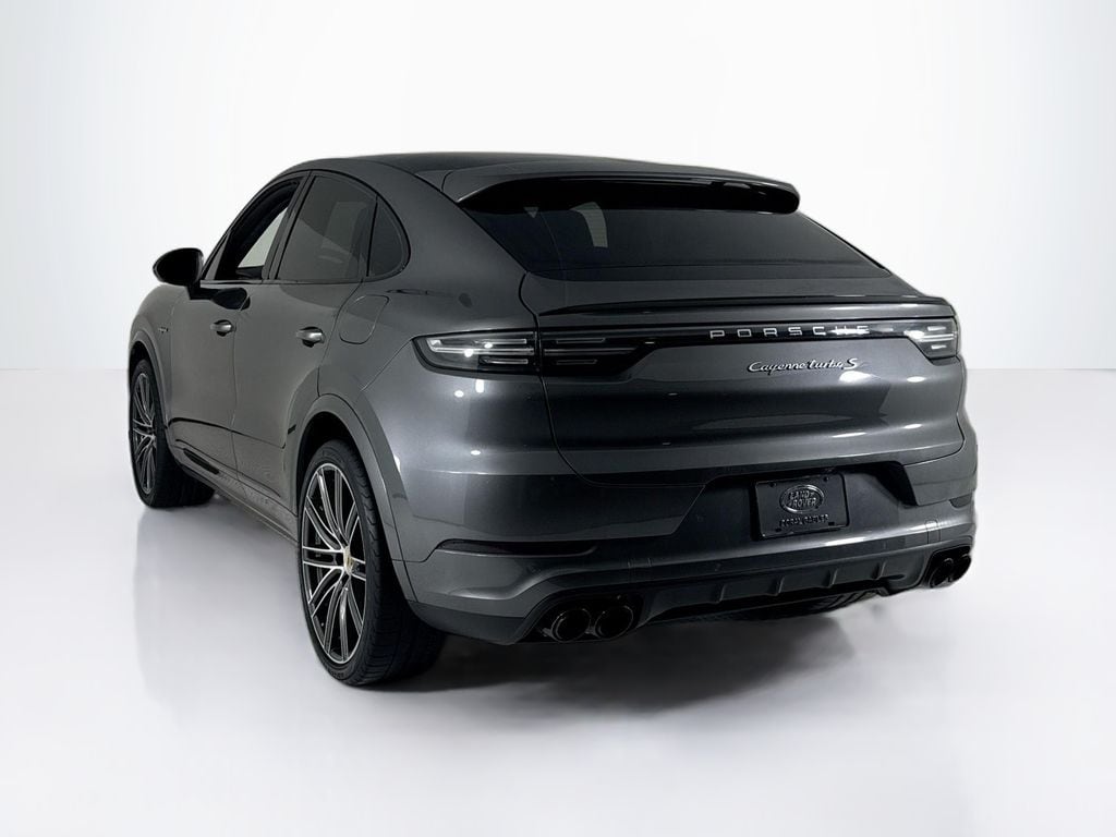 2022 Porsche Cayenne E-Hybrid Coupe Turbo S photo 3