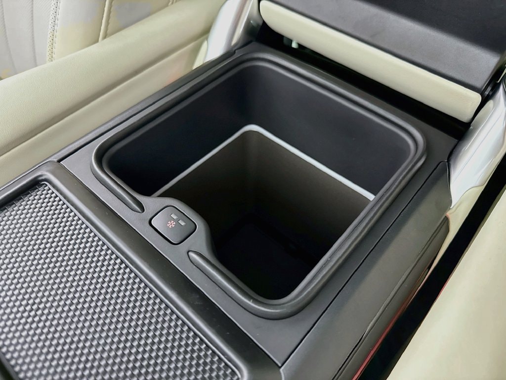 2026 Land Rover Range Rover SE - Photo 22