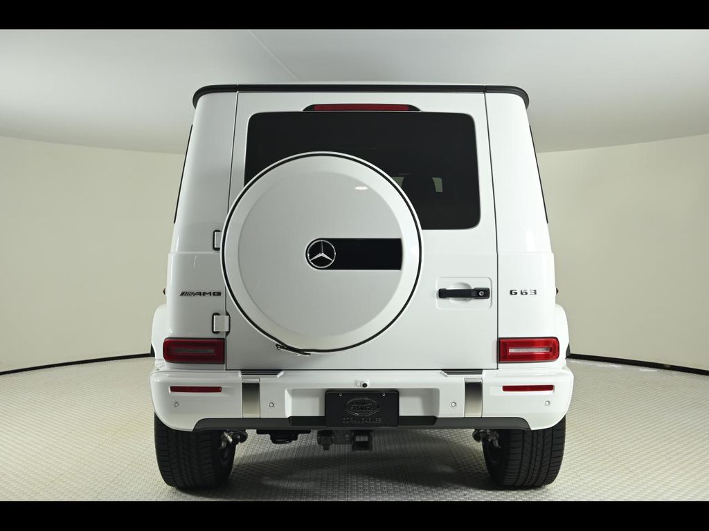 2025 Mercedes Benz G 63 AMG photo 4