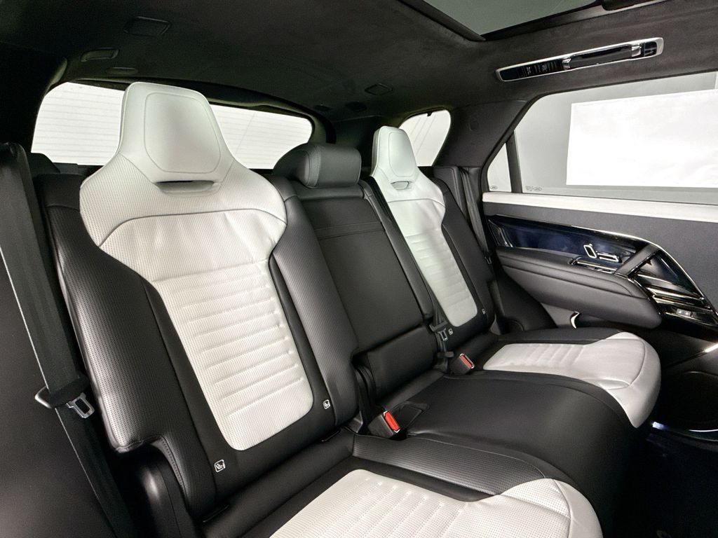2026 Land Rover Range Rover Sport SV - Photo 15