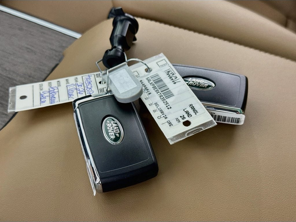 2026 Land Rover Range Rover SE - Photo 17