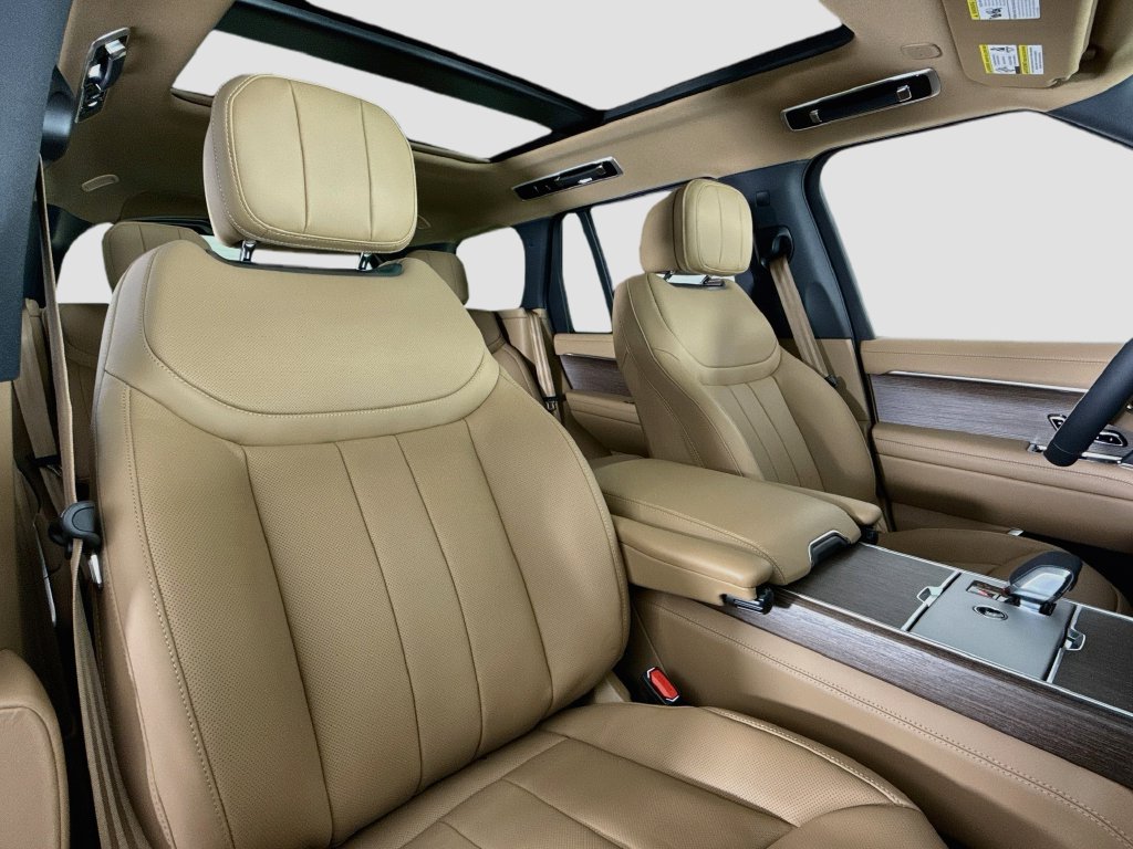 2026 Land Rover Range Rover SE - Photo 14