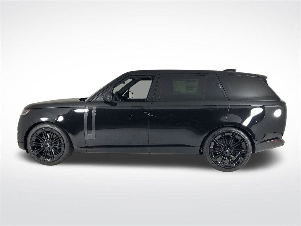 2025 Land Rover Range Rover SE photo 2