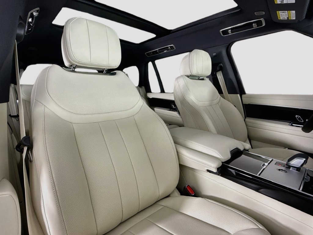 2026 Land Rover Range Rover SE - Photo 14