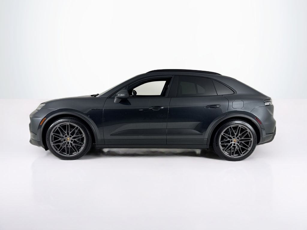 Used 2024 Porsche Macan Base with VIN WP1AA2XA0RL001166 for sale in Coral Gables, FL