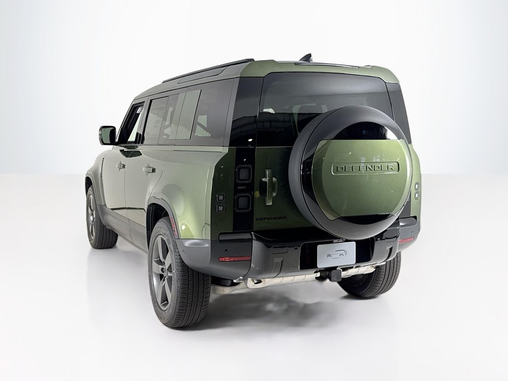 2026 Land Rover Defender 110 S photo 3