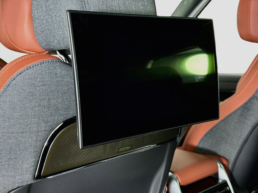 2026 Land Rover Range Rover SV - Photo 23