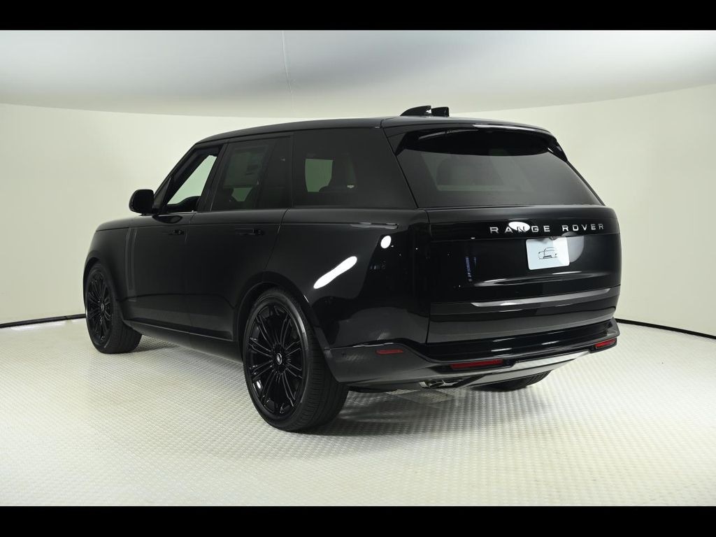 New 2025 Land Rover Range Rover SE 530PS SUV