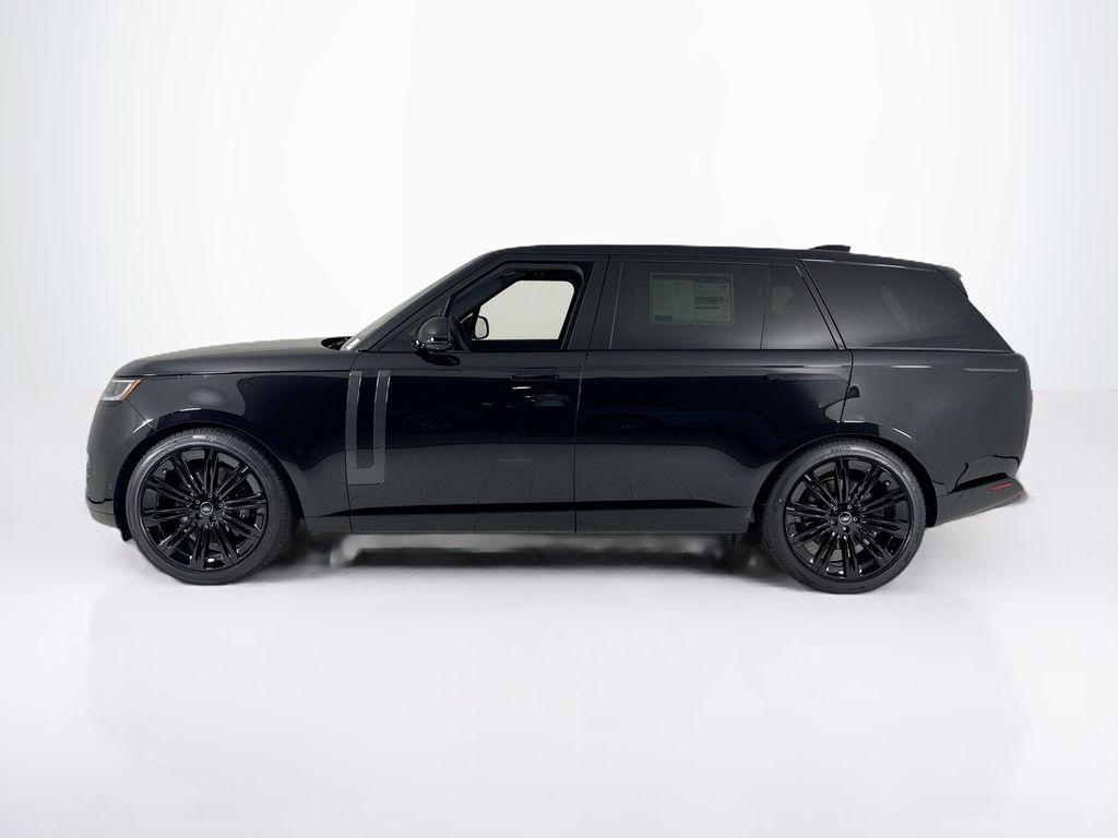 2025 Land Rover Range Rover SE photo 2