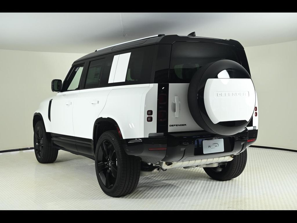 New 2025 Land Rover Defender 110 X-Dynamic SE SUV