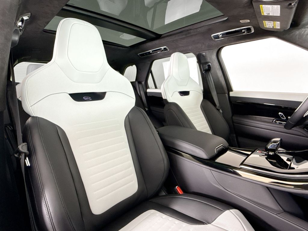 2026 Land Rover Range Rover Sport SV - Photo 14