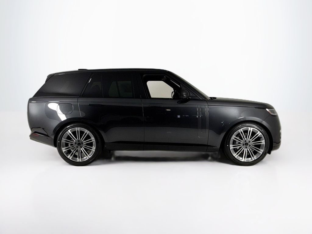 2026 Land Rover Range Rover SE - Photo 6