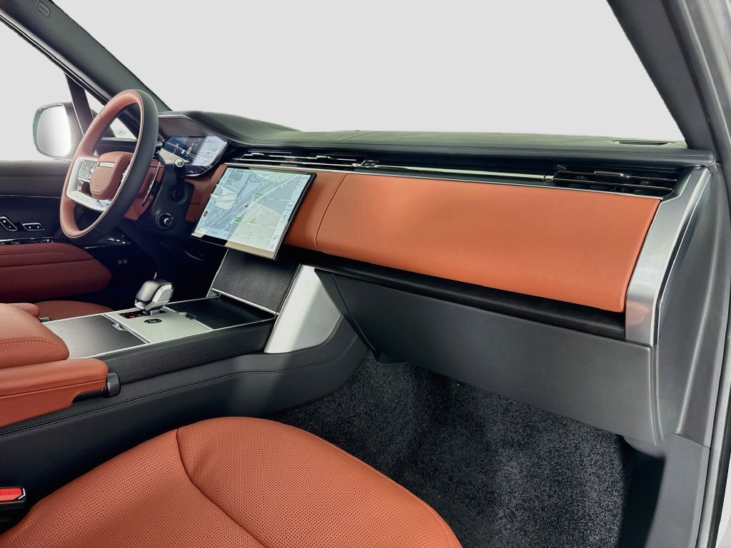 2026 Land Rover Range Rover SV - Photo 14